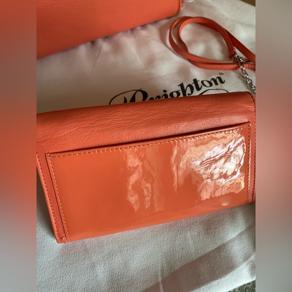 BRIGHTON 🪸CORAL🪸 💯% GENUINE LEATHER TOTE BAG & MATCHING WALLET SET 🌟EUC🌟 - Picture 14 of 16